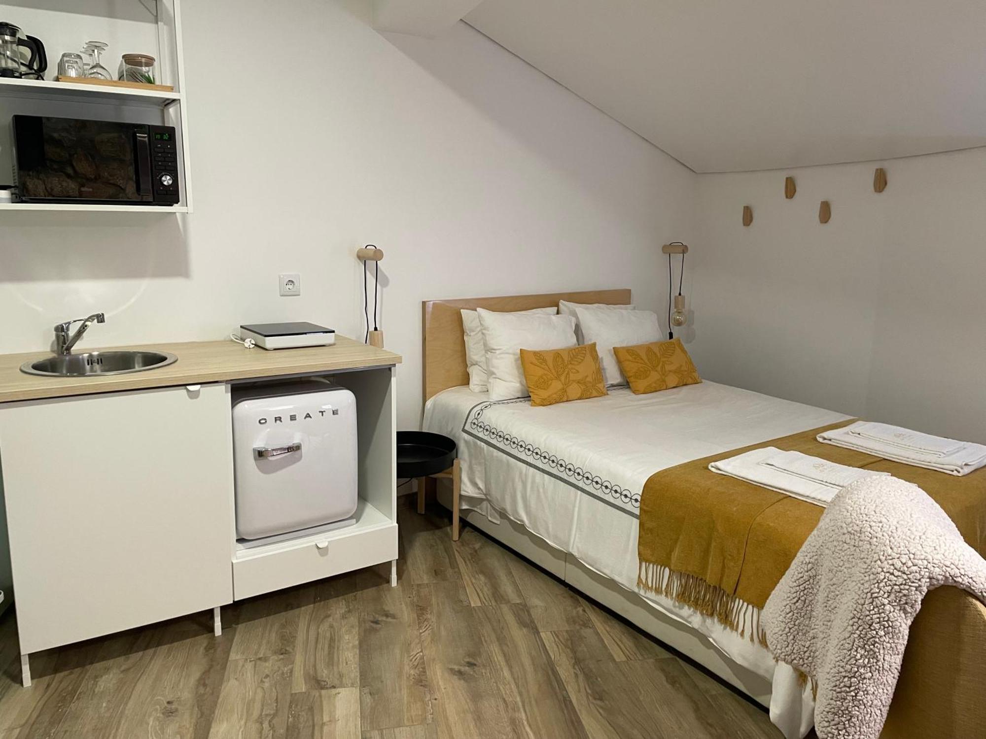 On The Rocks Appartement Monsanto Buitenkant foto